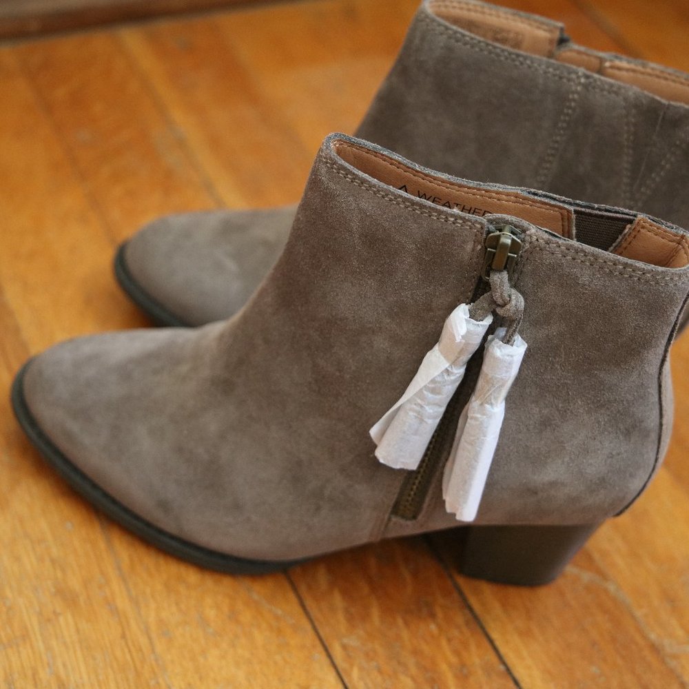 Vionic Leather Gray Madeline Tassel Ankle Boots